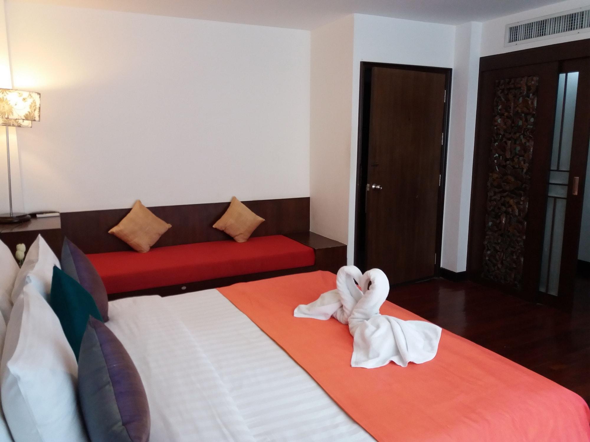 Nicha Suite Hua Hin Hotel Exterior foto