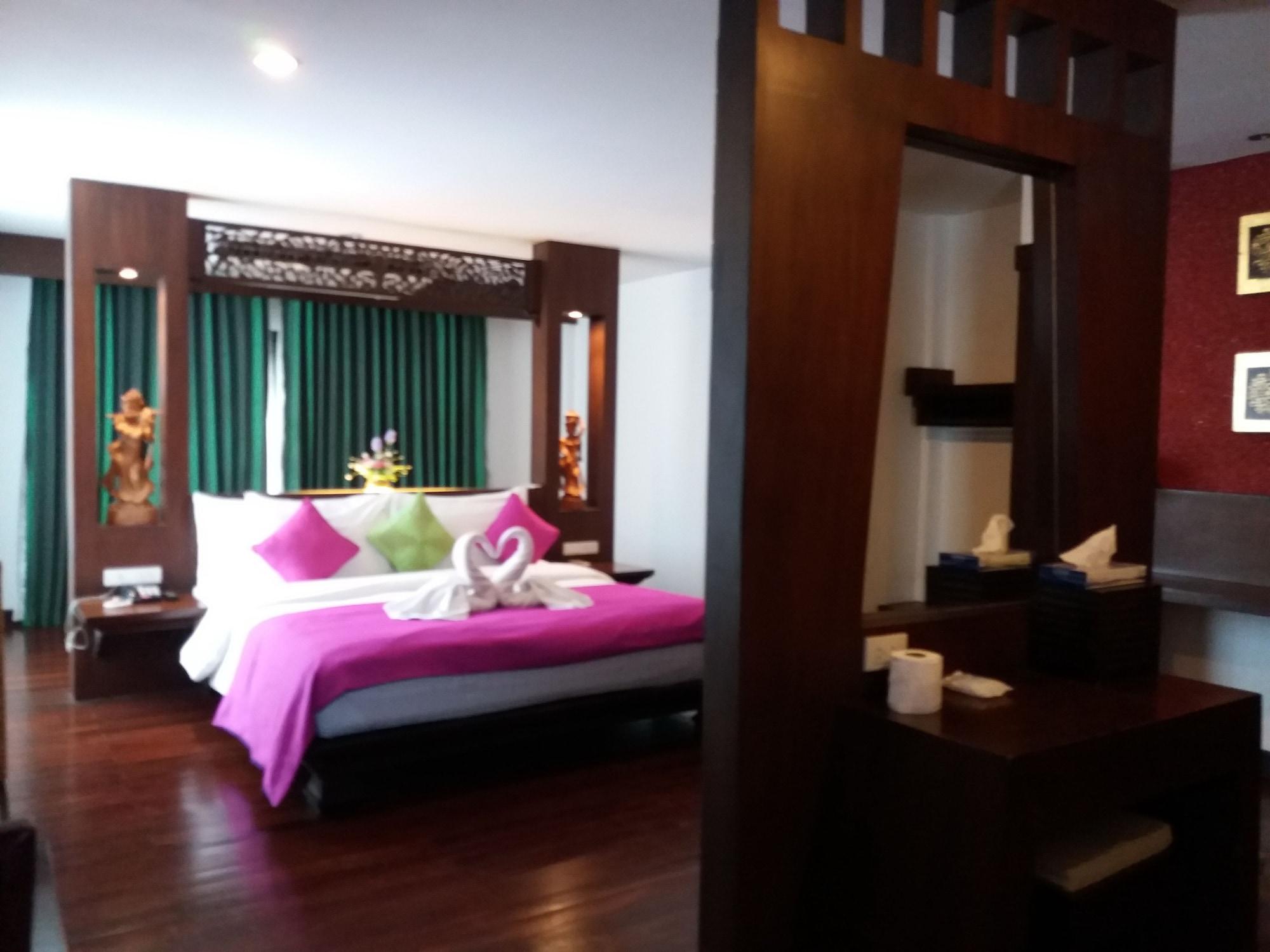 Nicha Suite Hua Hin Hotel Exterior foto