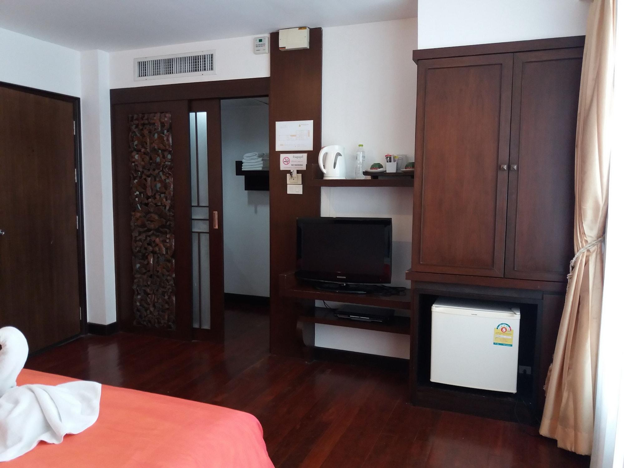 Nicha Suite Hua Hin Hotel Exterior foto